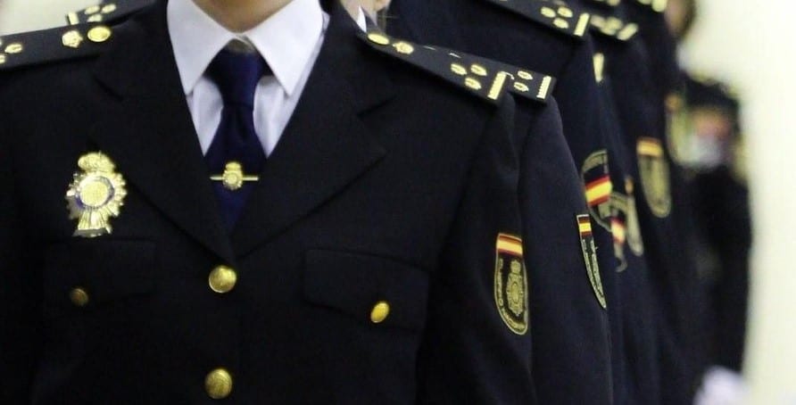 policia nacional oficial